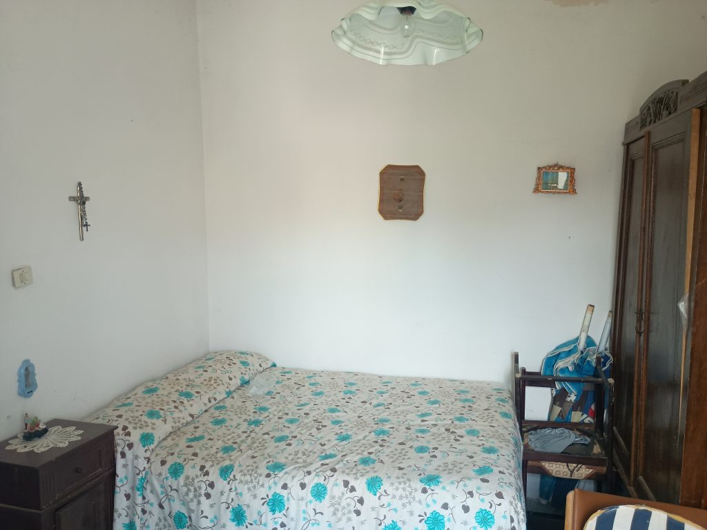 Detached house with land in the thermal area (via Santa Croce, 6)