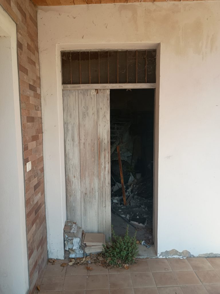 Detached house with land in the thermal area (via Santa Croce, 6)