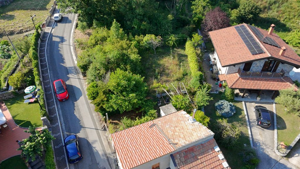 Detached house with land in the thermal area (via Santa Croce, 6)