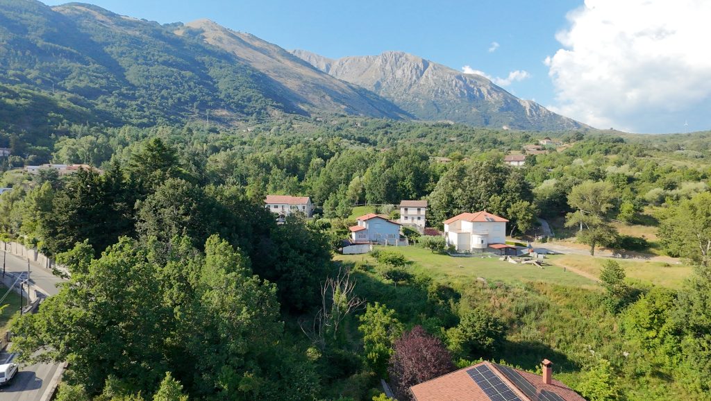 Detached house with land in the thermal area (via Santa Croce, 6)