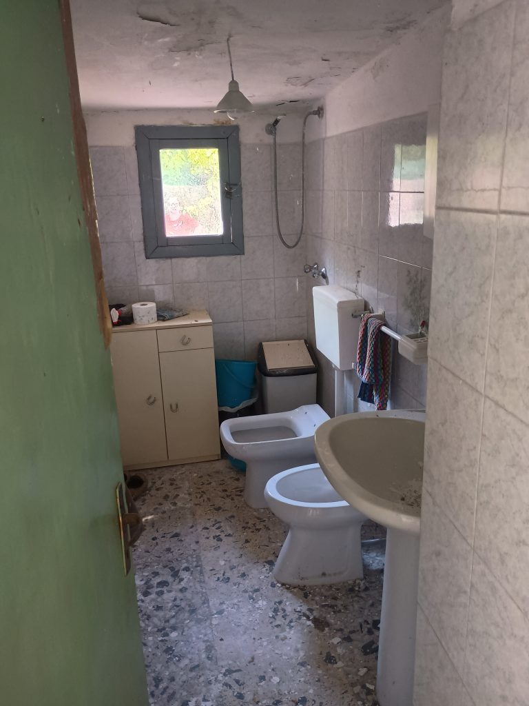 Detached house with land in the thermal area (via Santa Croce, 6)