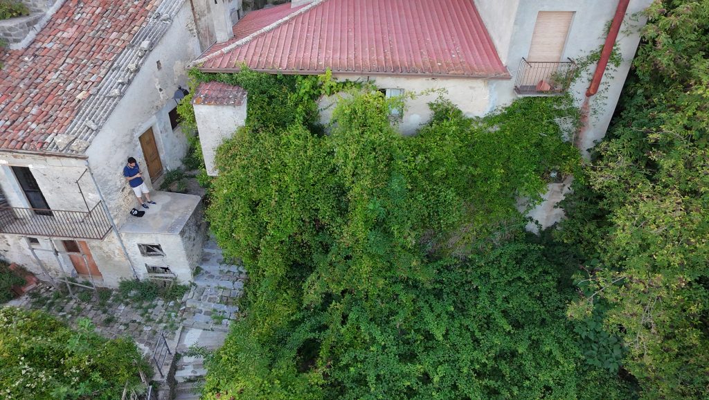 Detached house in the historic center (via Bixio, 13)