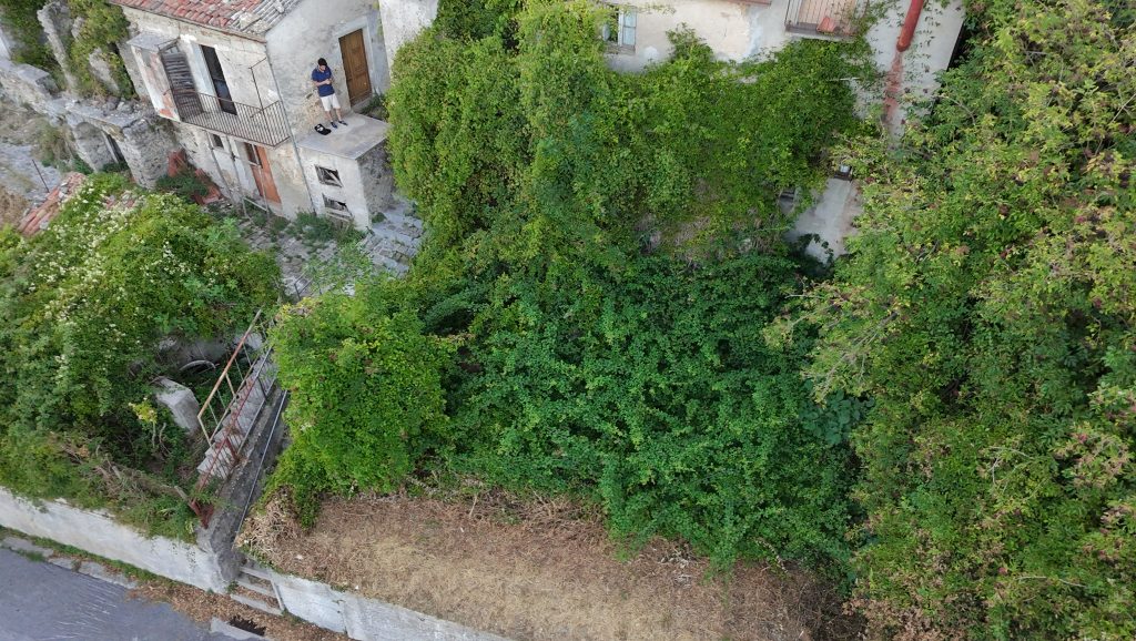 Detached house in the historic center (via Bixio, 13)