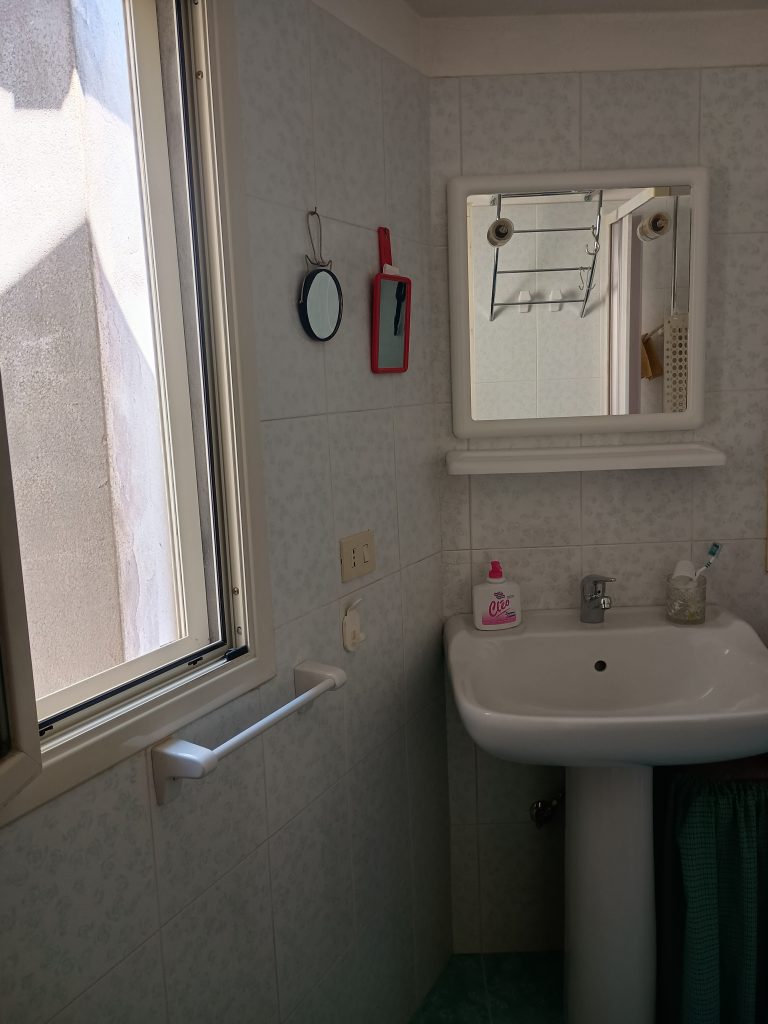 Casa indipendente nella frazione Cerri (c.da Cerri, snc)