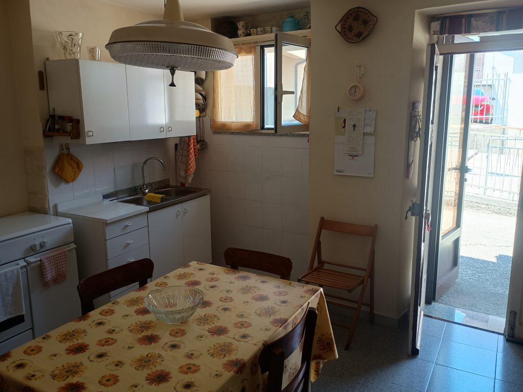 Casa indipendente nella frazione Cerri (c.da Cerri, snc)