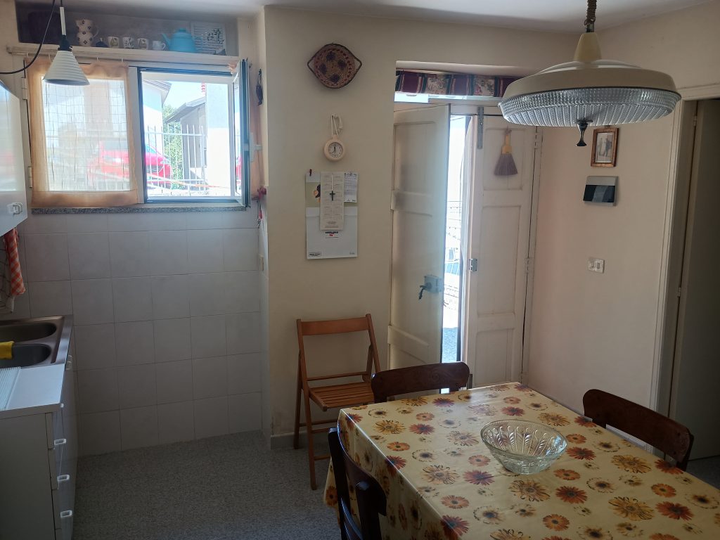 Casa indipendente nella frazione Cerri (c.da Cerri, snc)