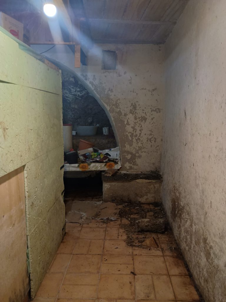 Casa indipendente nel centro storico (via Dante, 61)