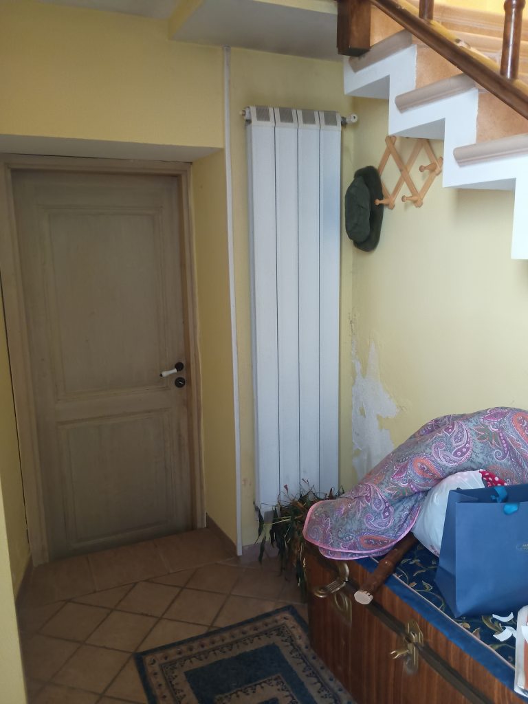 Casa indipendente nel centro storico (via Dante, 61)