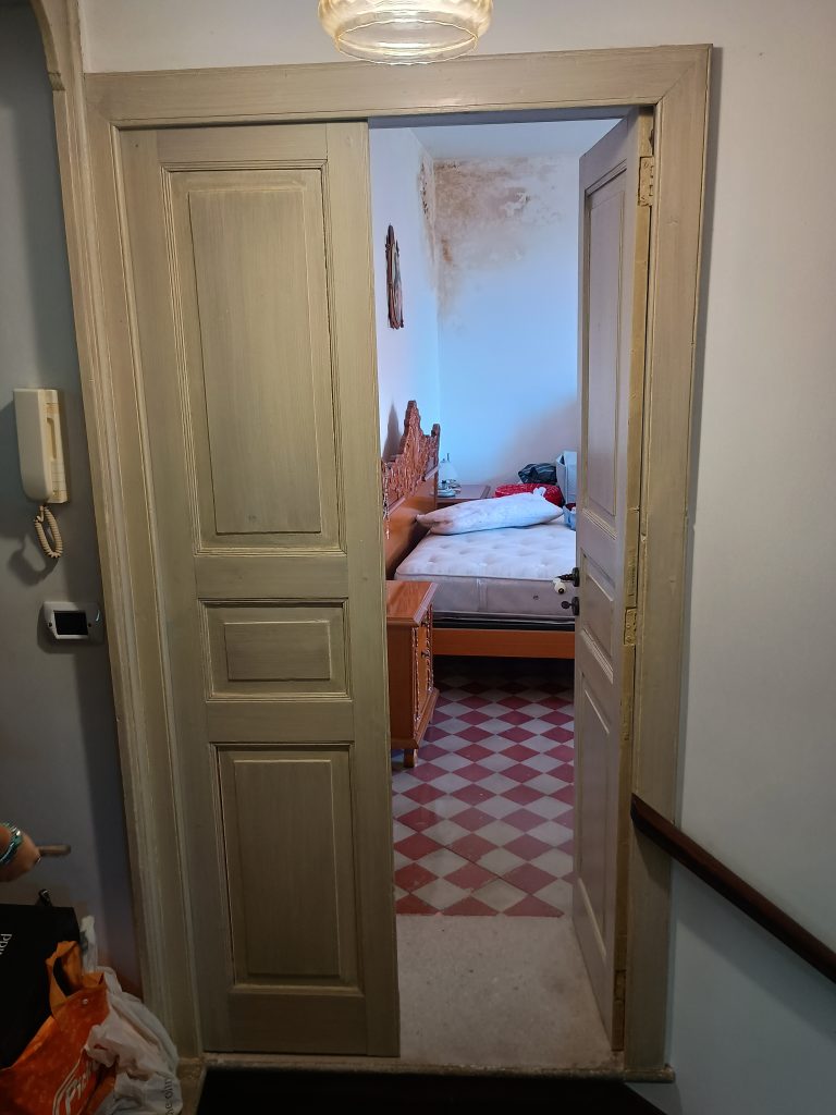 Casa indipendente nel centro storico (via Dante, 61)