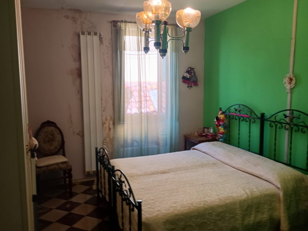 Casa indipendente nel centro storico (via Dante, 61)