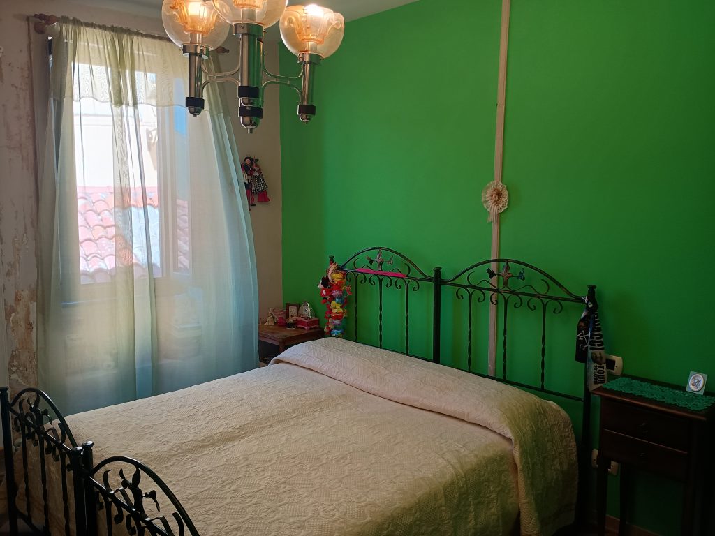 Casa indipendente nel centro storico (via Dante, 61)