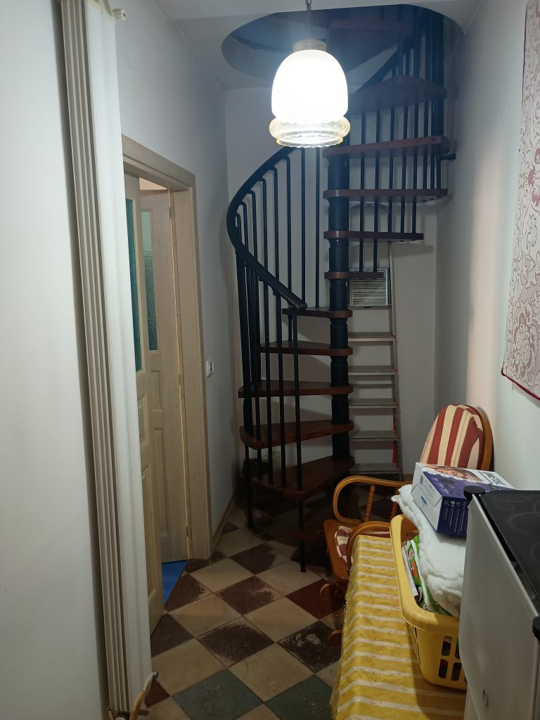 Casa indipendente nel centro storico (via Dante, 61)