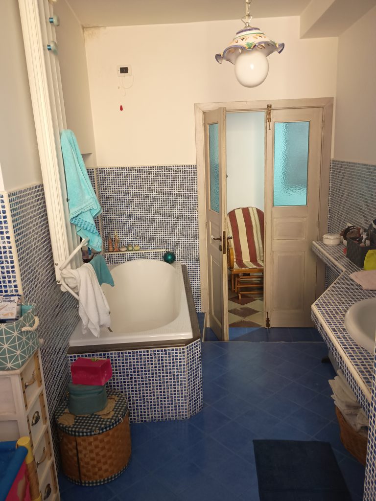 Casa indipendente nel centro storico (via Dante, 61)