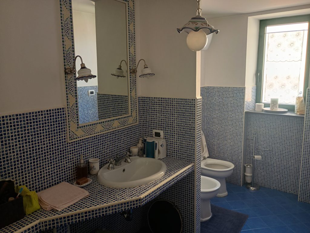 Casa indipendente nel centro storico (via Dante, 61)