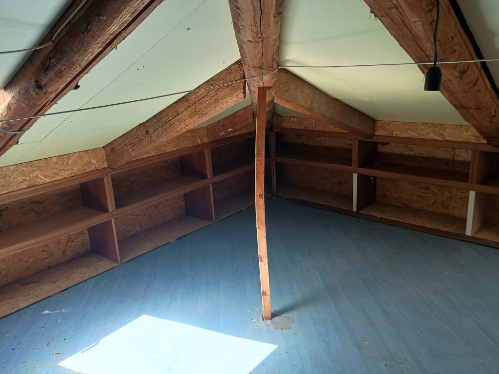 Casa indipendente nel centro storico (via Dante, 61)