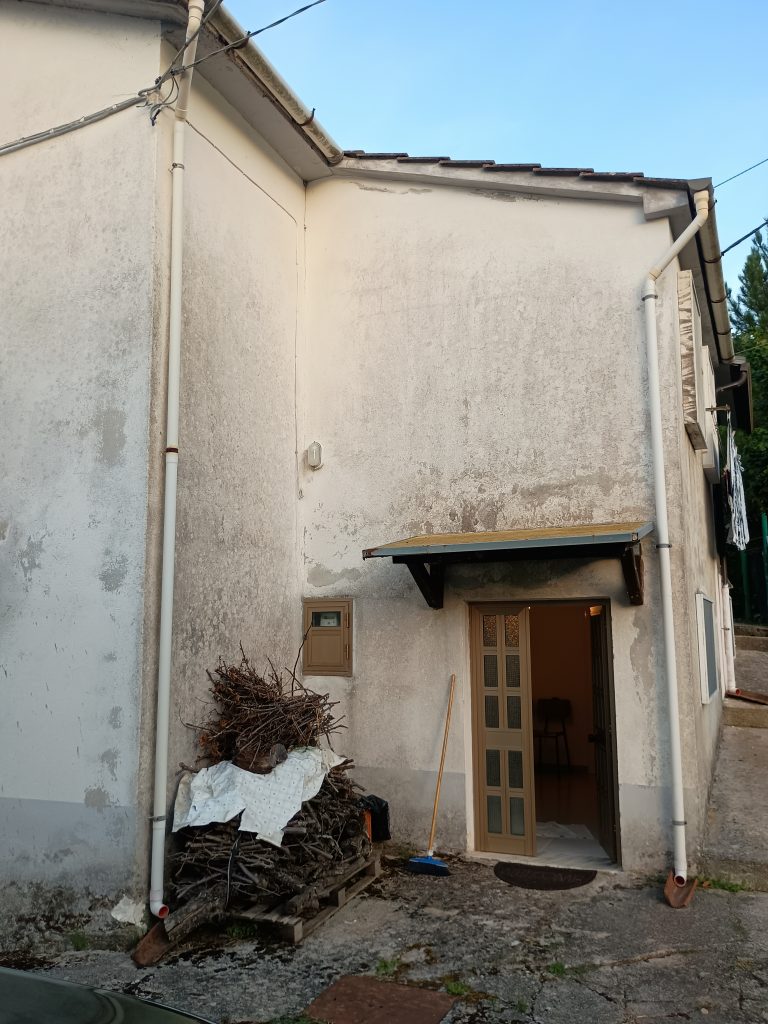 Detached house with land (c.da Cerri, snc)