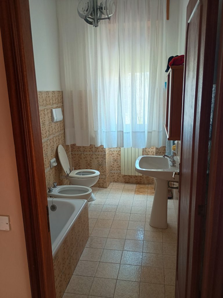 Detached house with garage (c.da Procoio, 77)