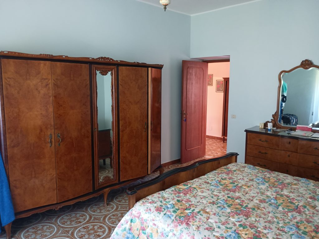 Detached house with garage (c.da Procoio, 77)