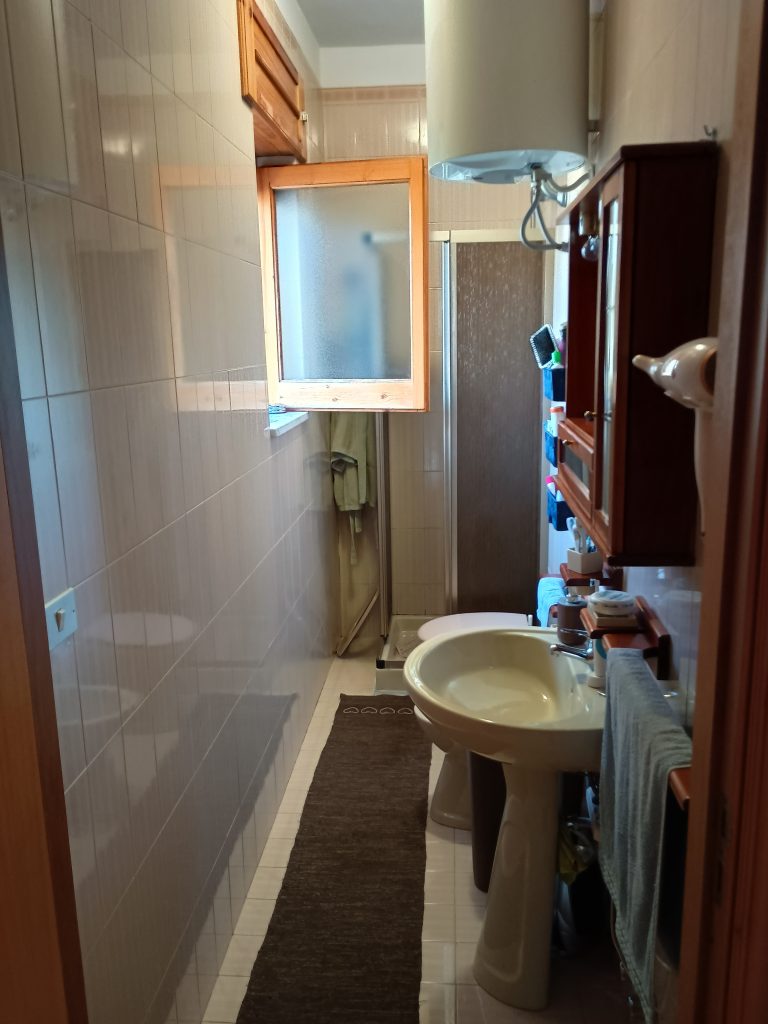 Casa indipendente con terreno e terrazzo panoramico (c.da Serrone, 78)