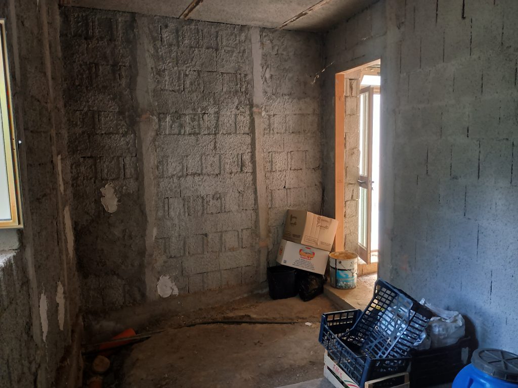 Villa con terreno immersa nel verde (c.da Vignale snc)