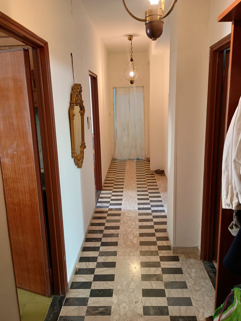 Apartment with small garden in the urban centre (via delle Vittorie, 24 i. 1)