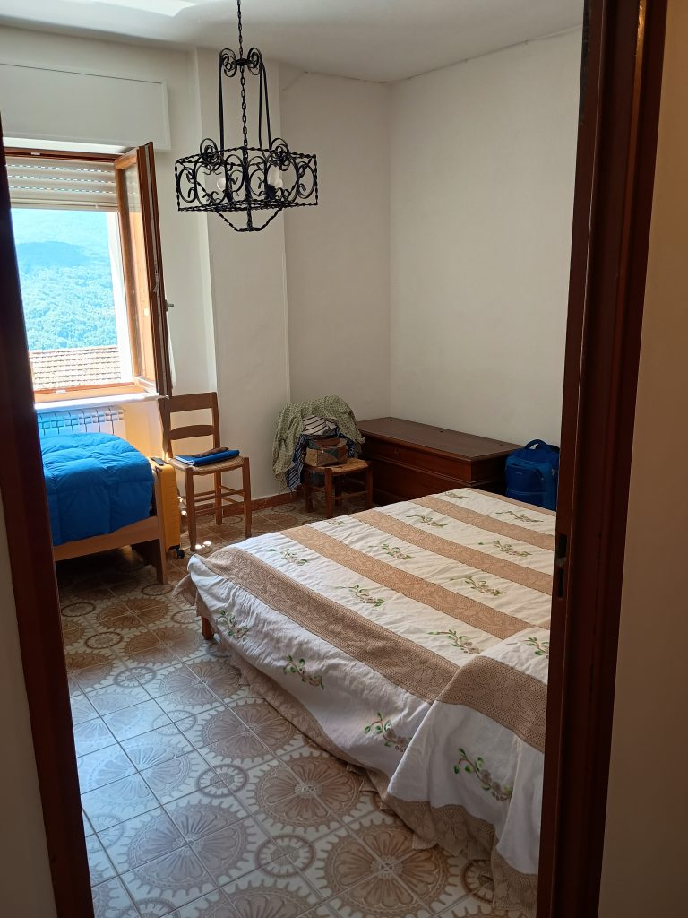 Apartment with small garden in the urban centre (via delle Vittorie, 24 i. 1)