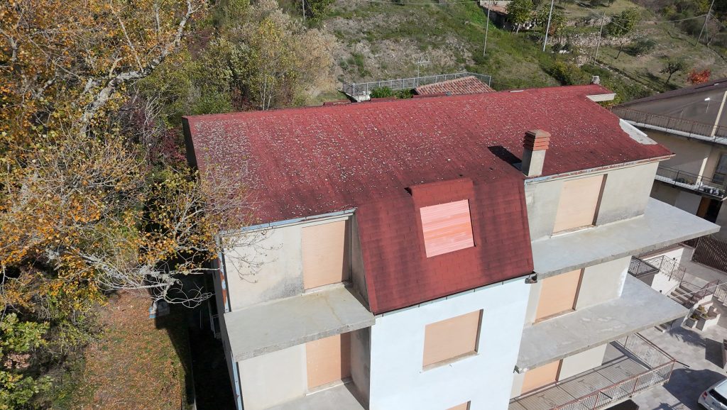 Detached house with land in the urban centre (via Roma, 148/A)