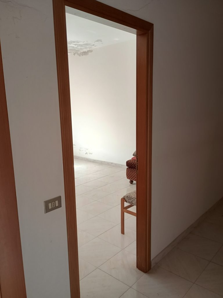 Detached house with land in the urban centre (via Roma, 148/A)