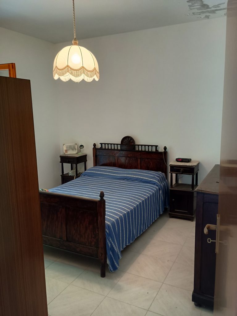 Detached house with land in the urban centre (via Roma, 148/A)