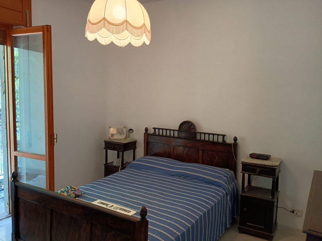 Detached house with land in the urban centre (via Roma, 148/A)
