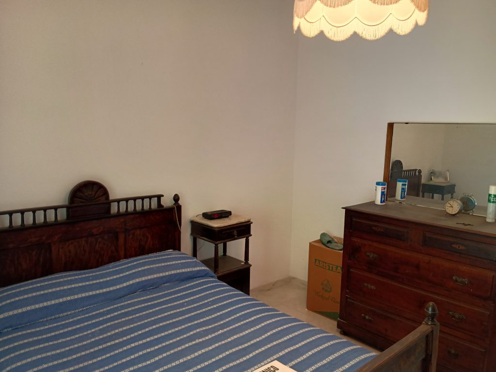 Detached house with land in the urban centre (via Roma, 148/A)