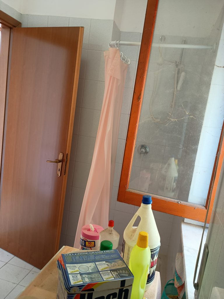 Detached house with land in the urban centre (via Roma, 148/A)