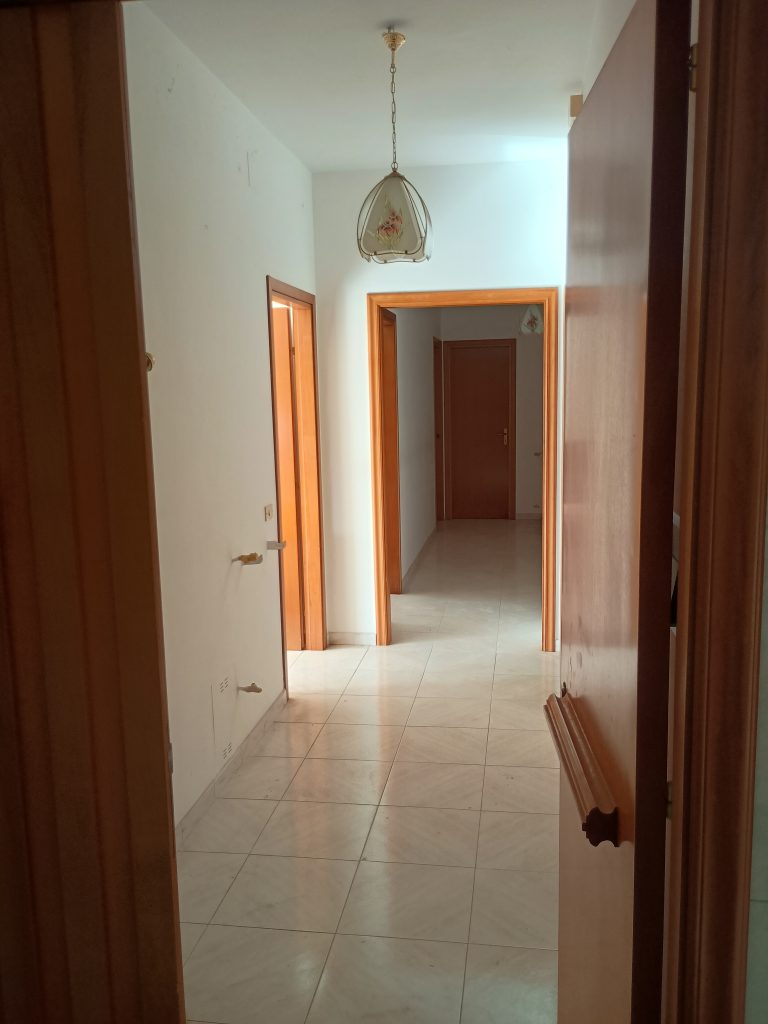 Detached house with land in the urban centre (via Roma, 148/A)