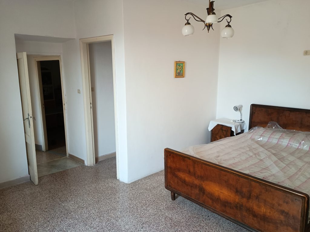 Casa indipendente nel centro storico (via Giannone, 6)