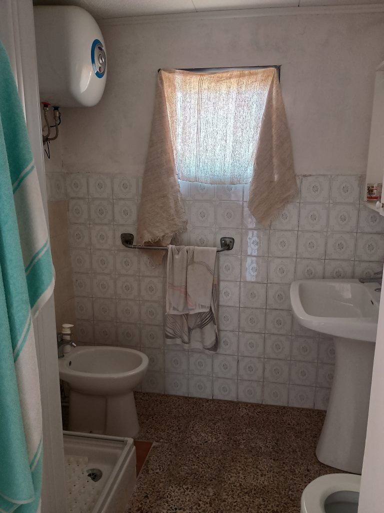 Casa indipendente nel centro storico (via Giannone, 6)