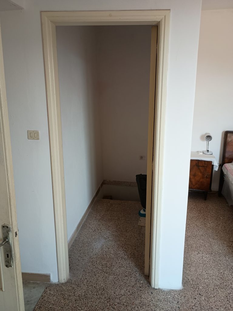 Casa indipendente nel centro storico (via Giannone, 6)