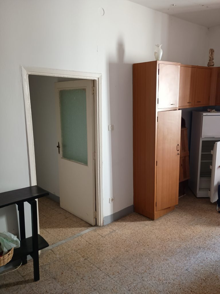 Casa indipendente nel centro storico (via Giannone, 6)