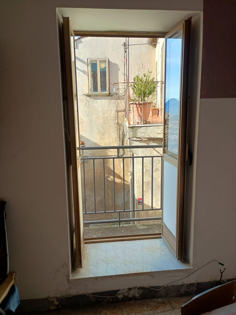 Casa indipendente nel centro storico (via Giannone, 6)
