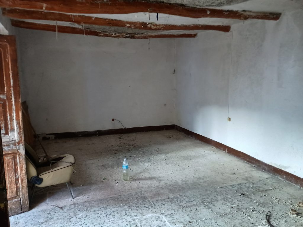 Casa indipendente nella c.da Varrazzo (c.da Varrazzo, 74)