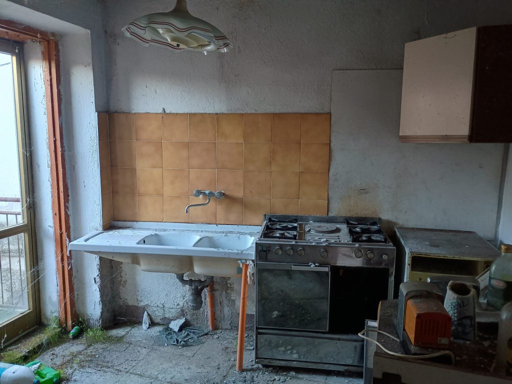 Casa indipendente nella c.da Varrazzo (c.da Varrazzo, 74)