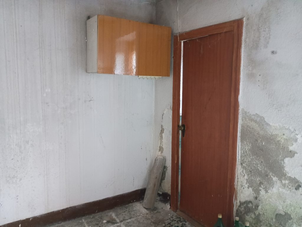 Casa indipendente nella c.da Varrazzo (c.da Varrazzo, 74)