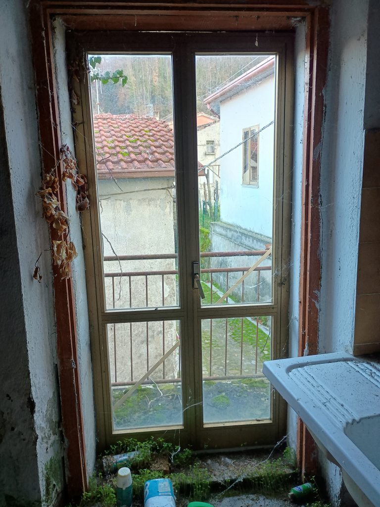 Casa indipendente nella c.da Varrazzo (c.da Varrazzo, 74)