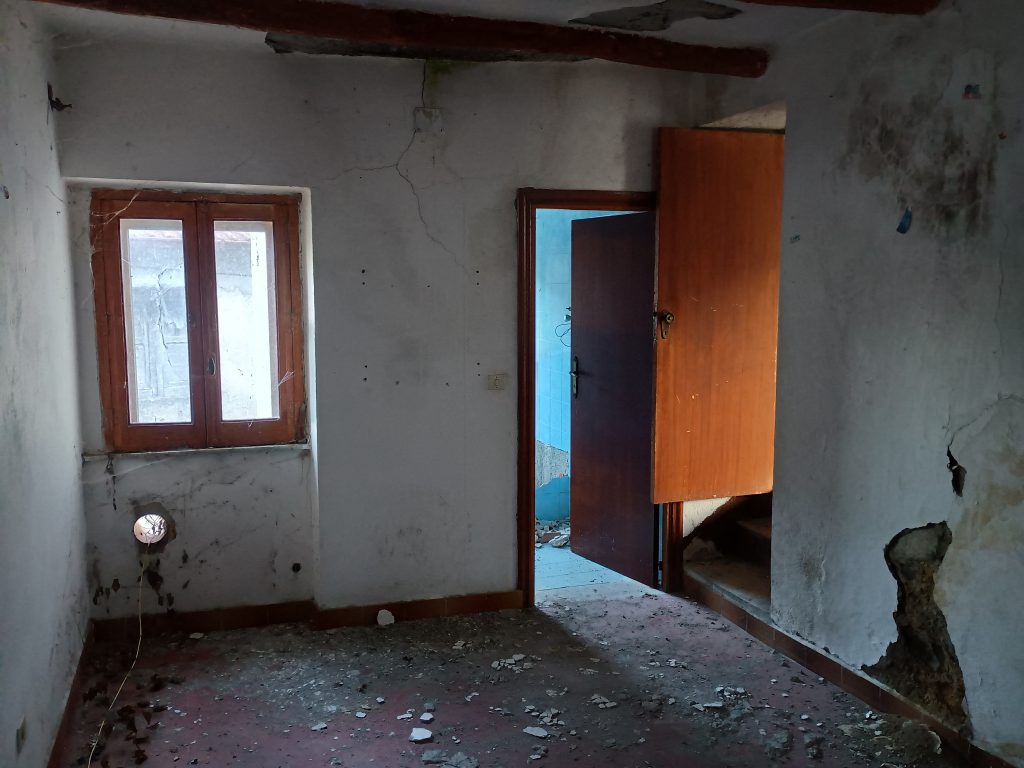 Casa indipendente nella c.da Varrazzo (c.da Varrazzo, 74)