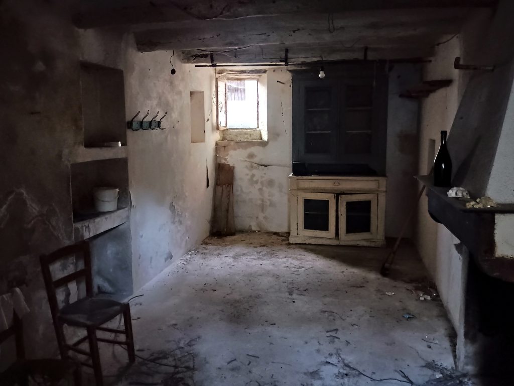 Casa indipendente nella c.da Varrazzo (c.da Varrazzo, 74)