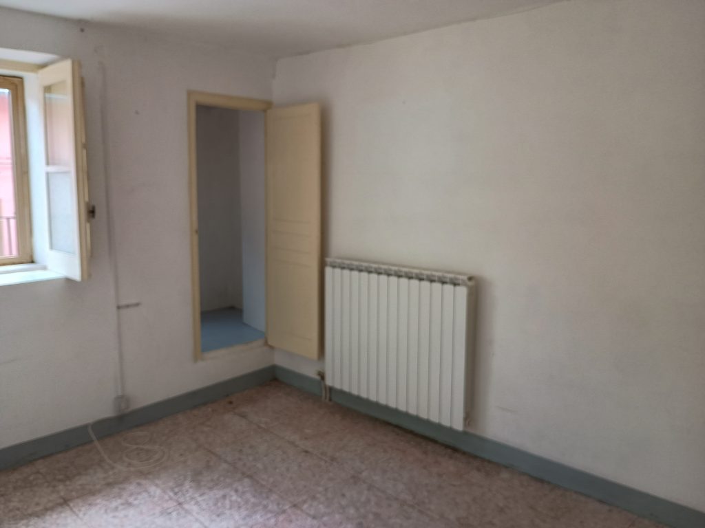 Casa indipendente nel centro storico (via Calvario, 34)
