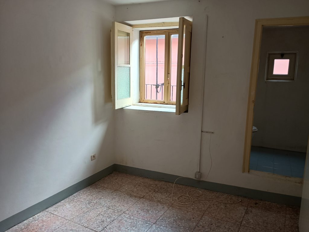 Casa indipendente nel centro storico (via Calvario, 34)