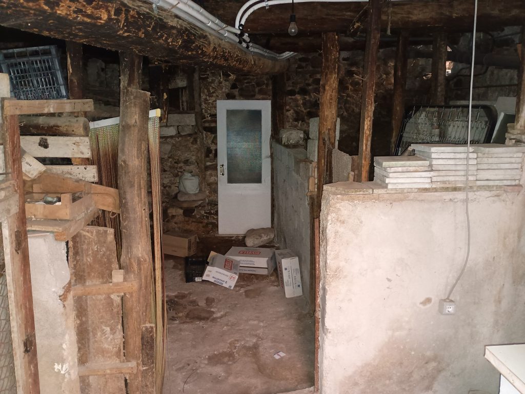 Casa indipendente nel centro storico (via Calvario, 34)