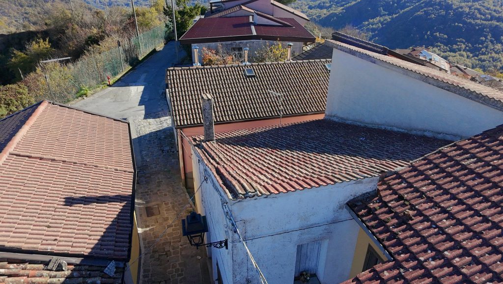 Casa indipendente nel centro storico (via Calvario, 34)