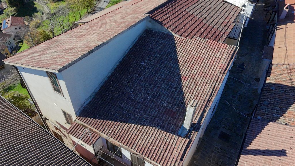 Casa indipendente nel centro storico (via Calvario, 34)