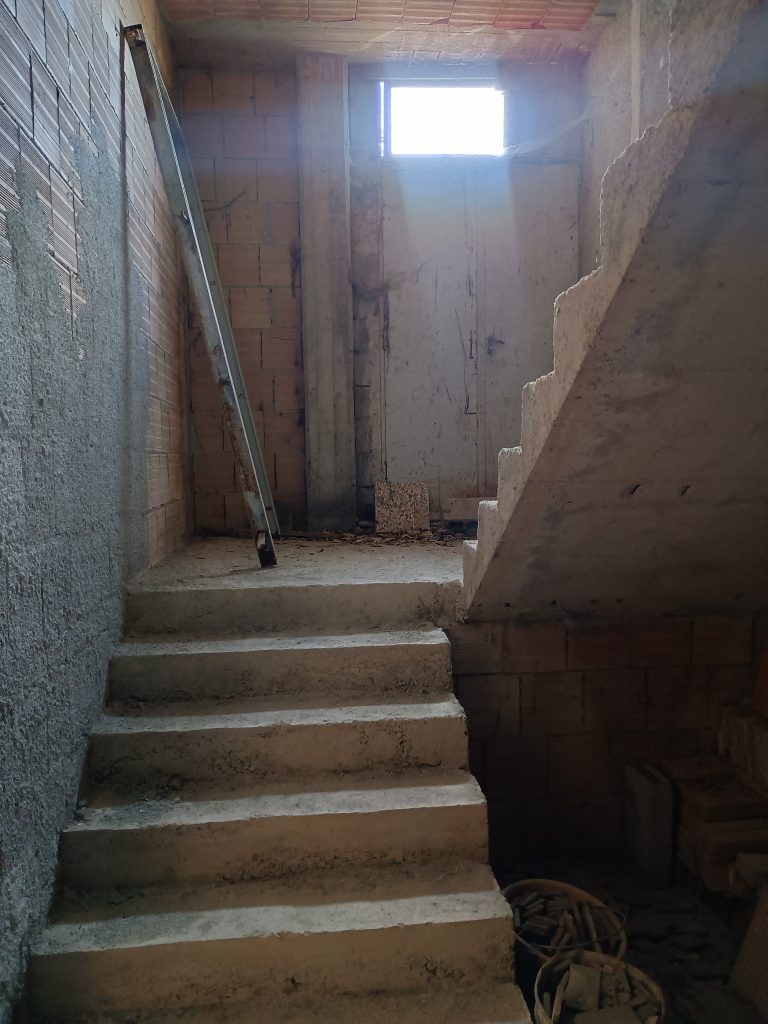 Detached house with garage in the urban centre (via Sant’Antonio, snc)